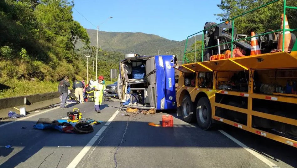 Duas mortes são registradas em acidente com o ônibus do Umuarama Futsal