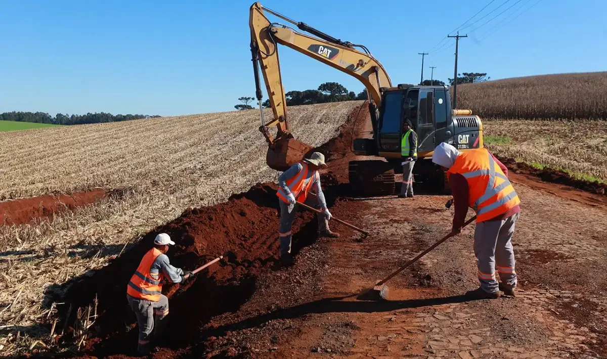 Obras interditam duas estradas rurais de Pato Branco